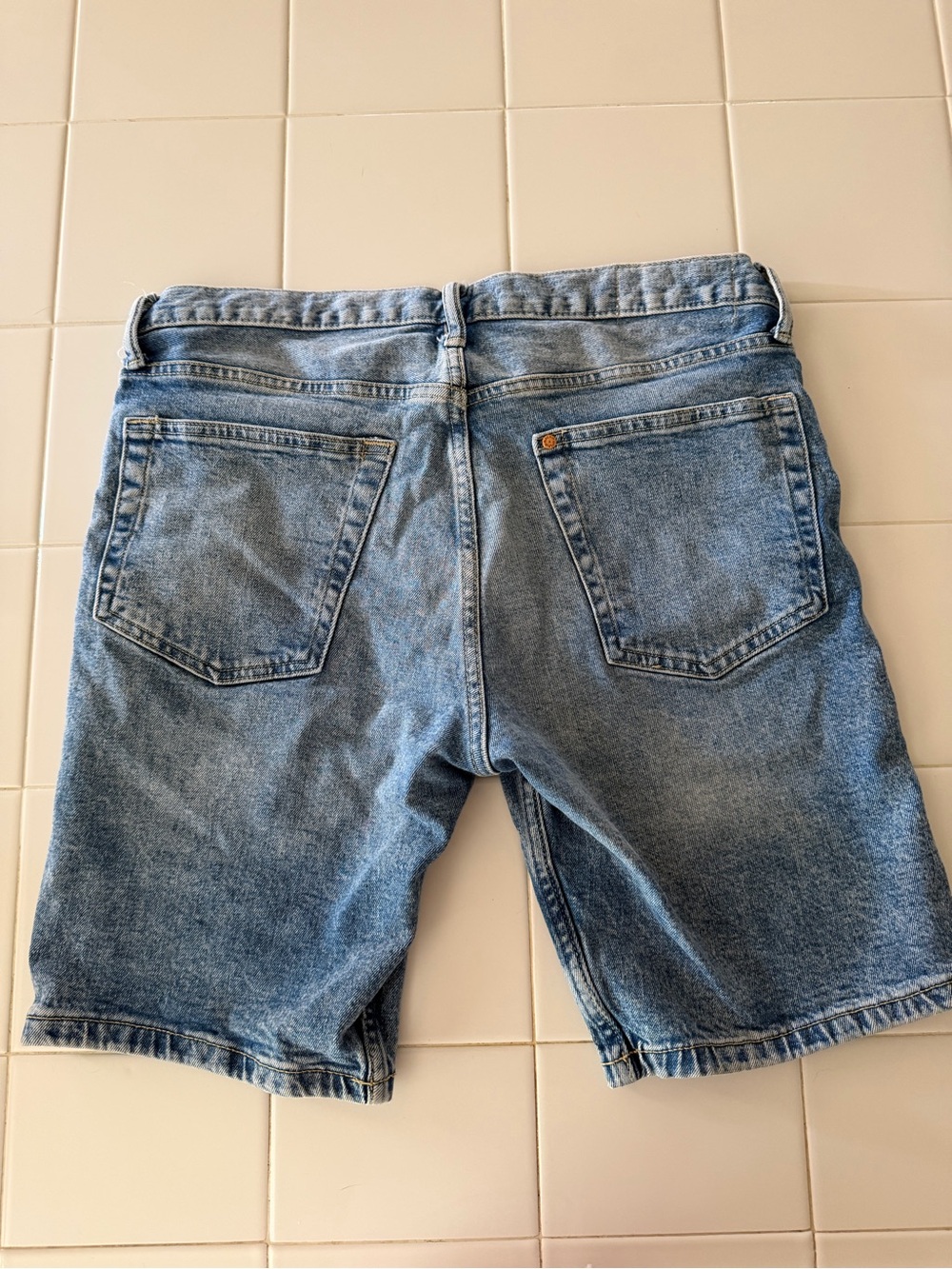 H&M &DENIM Men’s Slim Fit Denim Shorts | Size 32 | Light Wash - Picture 2 of 4